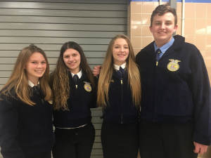 Andie Burton, Autumn Miller, Vivian Hanley, and Andrew Miaski pose for a picture