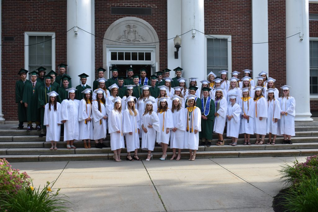 class of 2019 poses for a picture